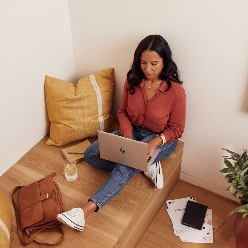 HP EliteBook 840 G9 Intel® Core™ i5 i5-1235U Laptop 35.6 cm (14") WUXGA 16 GB DDR5-SDRAM 512 GB SSD Wi-Fi 6E (802.11ax) Windows 11 Pro Silver